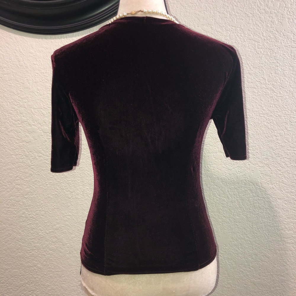 Short sleeve valor top - Picture 3 of 4